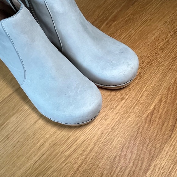 Dansko Maria Boot Light Grey Gray Nubuck Leather US 8.5 EU 39 Womens - Picture 14 of 15